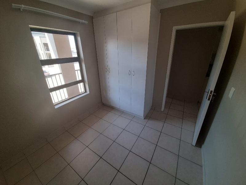 To Let 2 Bedroom Property for Rent in Burgundy Estate Western Cape